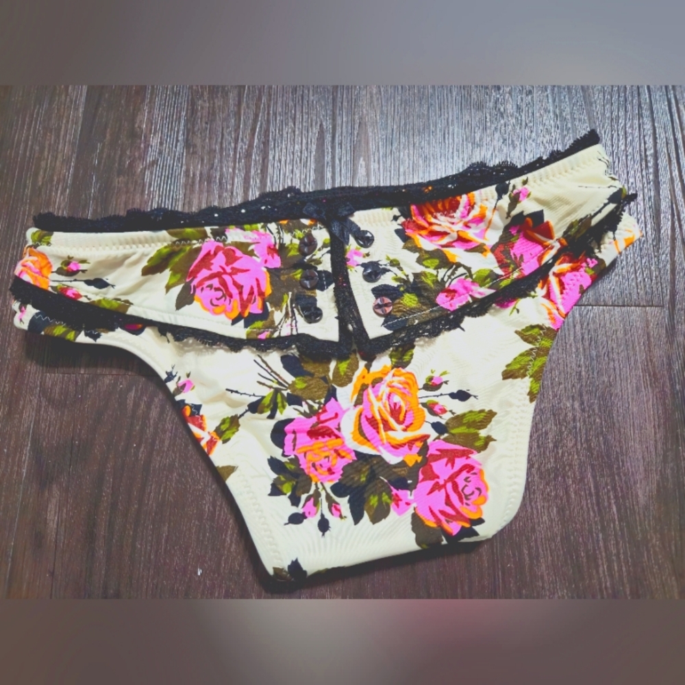 Betsey johnson bikini bottoms size XS extra small RARE